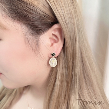 デザインピアス フラワーのピアス 15×28.5mm（1ペア）