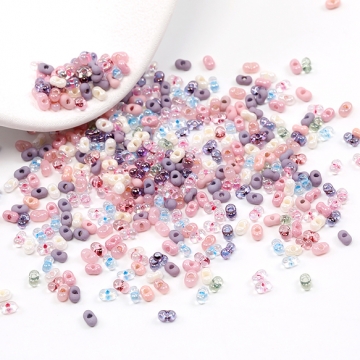 ガラスビーズ ピーナッツ型 2×4mm（50ヶ）