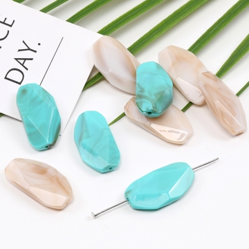 アクリルビーズ 不規則型 16×31mm グラデーションカラー（20ヶ）