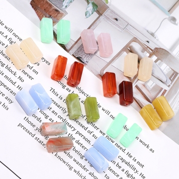 アクリルビーズ 立体長方形型 6×14mm グラデーションカラー（30ヶ）