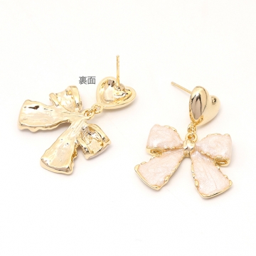 ハートリボンピアス レディースピアス おしゃれピアス トレンドピアス 23×29mm