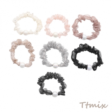 シュシュ ヘアアクセサリー カラーランダム（4ヶ）