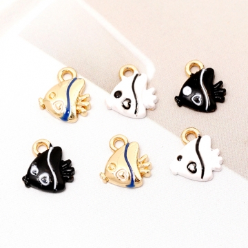 エポチャーム 立体魚チャーム エポ加工フィシュチャーム さかなメタルチャーム 熱帯魚チャーム 1カン付き 約7×8mm（4ヶ）