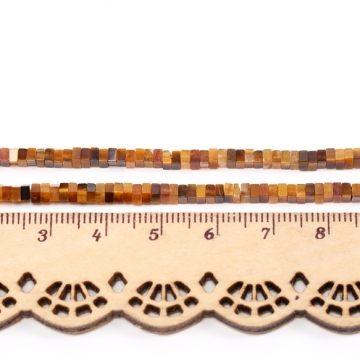 天然石ビーズ 連売り タイガアイ スクエア型 通し穴あり 約1.7×2.8mm 1連(約220ヶ)