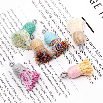 タッセルチャーム 刺繍糸タッセル ミニタッセルパーツ ピアス イヤリング キーホルダー バッグチャーム 長さ約3cm (2ヶ)