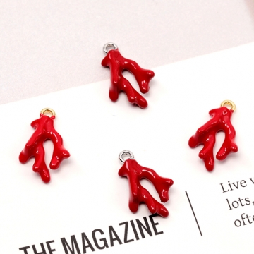 マリンチャーム コーラルモチーフ 海の生き物チャーム オリジナルアクセサリー制作にお薦め 1カン 約10×16mm (2ヶ)