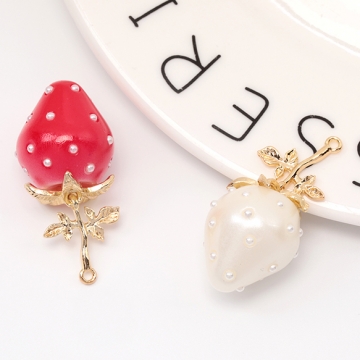 いちごチャーム イチゴ ストロベリー いちご 苺 チャーム フルーツ 約18×38mm（2ヶ）