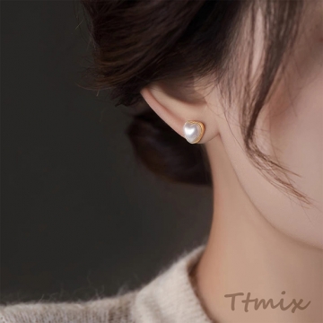 デザインピアス ハート型 パール キャッチ付き 約10×10mm（1ピア）