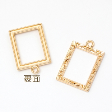 メタルフレームチャーム 長方形 スクエア フレームペンダント 約23×28mm（10ヶ）