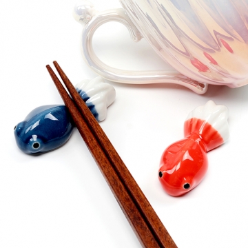 箸置き 陶器 セラミック 金魚 ダックスフント 箸枕 箸台 約2.3×5.7cm 高さ約1.6cm（１ヶ）