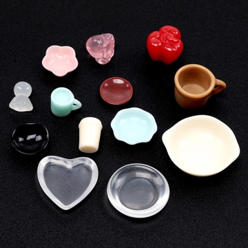 ミニチュアサンプルパーツ 樹脂パーツ お皿 ミニ 置物 可愛い アクセサリー 約22mm（4ヶ）