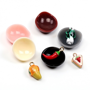 ミニチュアサンプルパーツ 樹脂パーツ お皿 ミニ 置物 可愛い アクセサリー 約18mm（4ヶ）