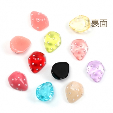 いちご貼付けパーツ 樹脂製 いちご 苺 ストロベリー フルーツ 果物 デコパーツ 約12×14mm（4ヶ）