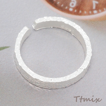 デザインリング リング 指輪 ファッション おしゃれ 銅製 13号 内径約17mm 幅約4mm（1ヶ）