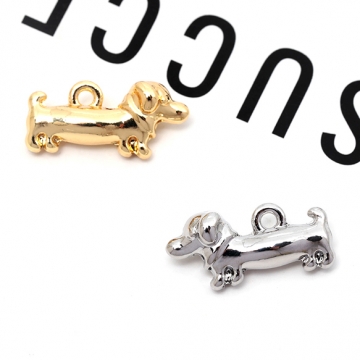 メタルチャーム ドッグ 犬 子犬チャーム ペンダントパーツ 合金製 約8×17mm（6ヶ）