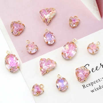 ガラスチャーム 銅製 さくら色 桜カラー ダイヤモンド風 キラキラ メタルチャーム 約8mm（2ヶ）