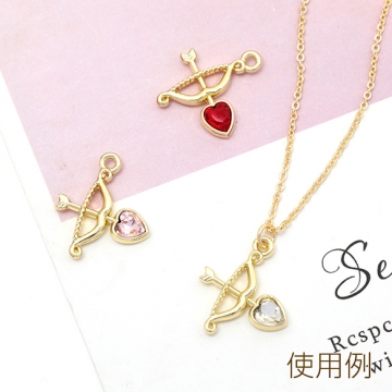 メタルチャーム 合金製 キューピットの矢 弓矢 LOVE ガラスストーン付き メタルパーツ 約16×18mm（4ヶ）