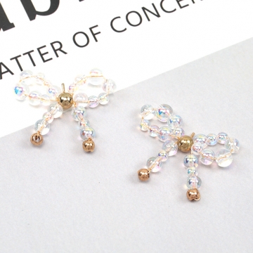 デザインピアス ワイヤービーズリボンピアス リボン型ピアス クリア感のある夏っぽいピアス 約20×25mm（1ペア）