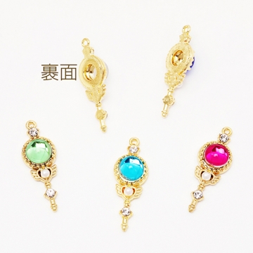 ガラスチャーム 天使の羽 杖 ステッキ 魔法 ペンダントトップ アクリルチャーム 約11×31mm（1ヶ）