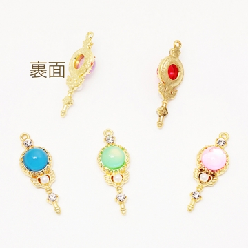 ガラスチャーム 杖 天使の羽 ステッキ 魔法 ペンダントトップ メタルチャーム 約11×31mm（1ヶ）