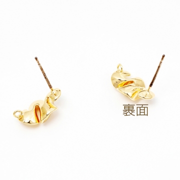 デザインピアス 花びらのようなウェーブ デザイン レディースピアス キャッチ付き 裏カン付き 約8×13mm（1ペア）