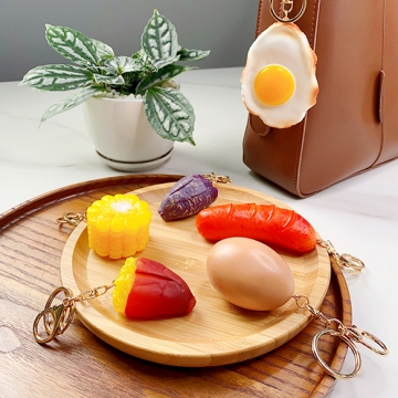 食品サンプルキーホルダー 野菜 たまご 目玉焼き ソーセージ ミニチュアフード リアル食品 約5×11.5cm（1ヶ）