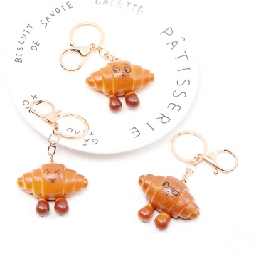食品サンプルキーホルダー クロワッサン ベーカリー ミニチュアフード ミニチュアスイーツ リアル 約5.7×11cm（1ヶ）