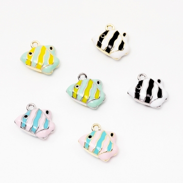 エポチャーム カラフル さかな 熱帯魚 海 マリンチャーム メタルチャーム 約15×16mm（2ヶ）