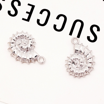 メタルチャーム 貝殻 うずまき 巻き貝 アンモナイト 海 夏 マリンチャーム 約15×21mm（4ヶ）