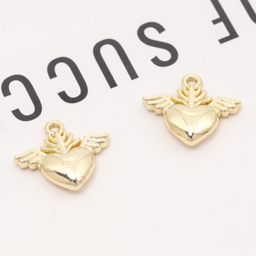 メタルハートチャーム ハート 羽付き 翼 天使 LOVE 愛情 かわいい メタルチャーム 約15×17mm（4ヶ）