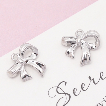 リボンチャーム ツイスト リボン 蝶々結び メタルチャーム 約14×14mm（4ヶ）
