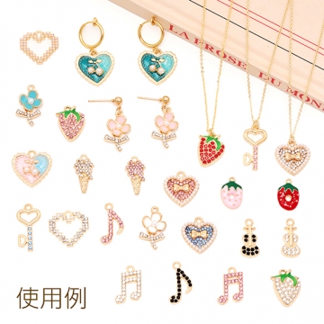 ラインストーン苺チャーム いちご イチゴ フルーツ キラキラ いちごチャーム メタルチャーム 約13×17mm（4ヶ）