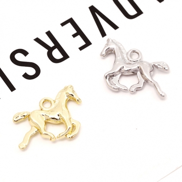 馬チャーム ウマ 競走馬 立体 生き物 メタルチャーム 約14×20mm（6ヶ）