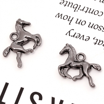 馬チャーム ウマ 競走馬 立体 生き物 メタルチャーム 約14×20mm（6ヶ）