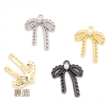 リボンチャーム 蝶々結び レース編み風 ABSパール ストーン付き メタルチャーム 約20×25mm（4ヶ）