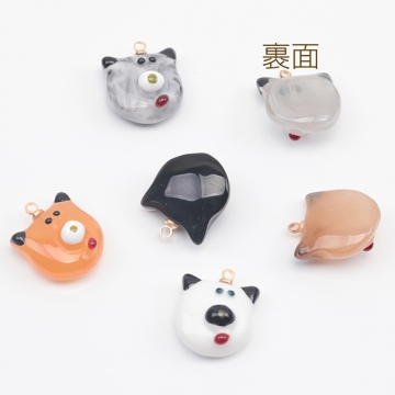 アニマルチャーム 樹脂製 くま顔 クマ　熊 ベア クマチャーム くまパーツ 動物チャーム カン付き 約15×15mm（2ヶ）