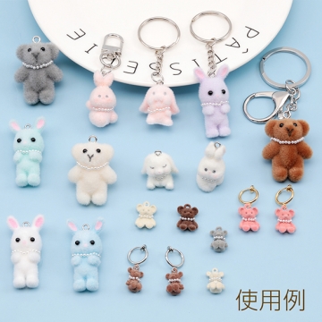 アニマルフロッキーチャーム ネックレス付き クマ くま テディベア 熊 くまチャーム 樹脂チャーム 約26×38mm（1ヶ）