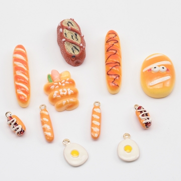 エポチャーム たまご フランスパン  パンサンドイッチ 食品チャーム 目玉焼きチャーム ミニチュアフード 1カン (2ヶ)