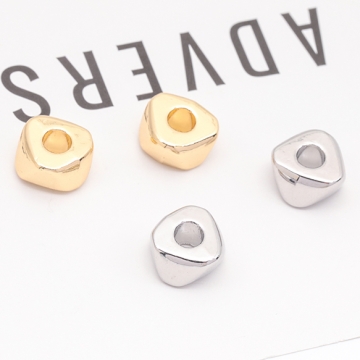 スペーサービーズ 不規則 三角形 メタルビーズ 約5×10mm（6ヶ）