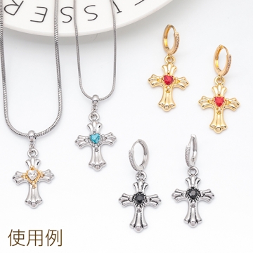 クロスチャーム 十字架 ハートのストーン付き クロス模様入り 立体 メタルチャーム 約20×30mm（1ヶ）
