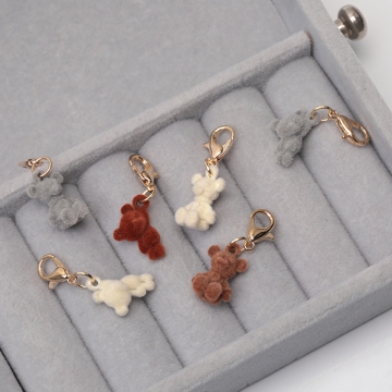 カニカン付きチャーム ミニ クマ くま テディベア 熊 キュート キーホルダーに付け足せる フロッキーチャーム（1ヶ）