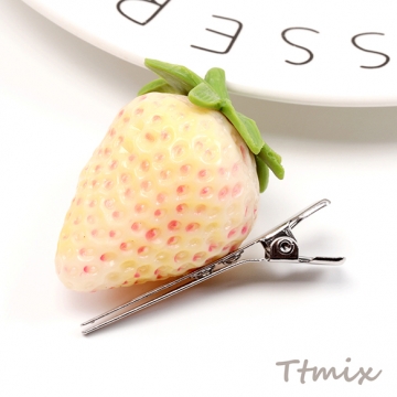ヘアクリップ 食品サンプルヘアクリップ ホワイトイチゴ ミニチュアフード前髪クリップ  約3×4.5cm