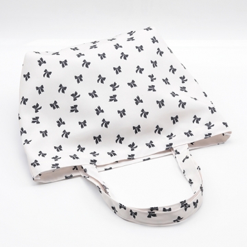 トートバッグ A4・B4サイズも入る 大きめかばん リボン柄 手さげカバン マチあり 約15×27×40cm（1ヶ）