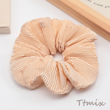 シュシュ プリーツ ベージュ ヘアゴム 髪留め 髪飾り ヘアアクセサリー ※訳ありサービス品 返品不可（1ヶ）