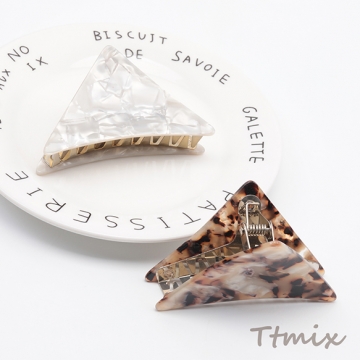 バンスクリップ 三角 アセテート 大理石風 髪留め 髪飾り ヘアアクセサリー（1ヶ）※メール便不可・返品不可