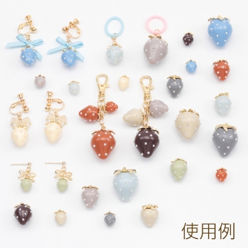 いちごチャーム 2026年トレンドカラー パール付き ストロベリー イチゴ 苺 樹脂チャーム 約8×11mm（4ヶ）