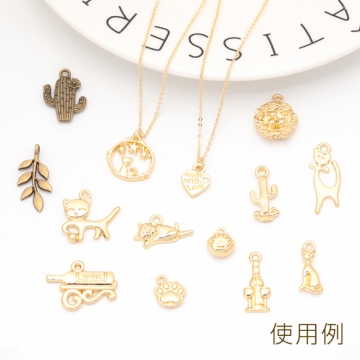 肉球チャーム にくきゅう 犬 猫 立体 アニマル 動物チャーム メタルチャーム 約9×10mm（4ヶ）