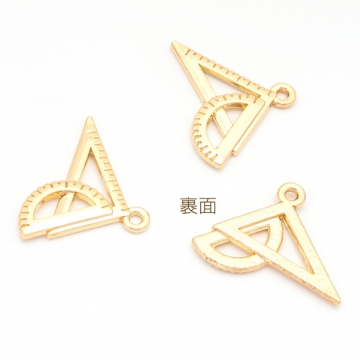 定規チャーム 三角定規 分度器 文房具 ミニチュア メタルチャーム 約20×22mm（4ヶ）