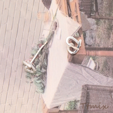 デザインピアス ハート シルバーカラー 銅製 スタッドピアス 約6×7mm（2ヶ）