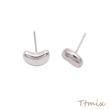 デザインピアス ビーンズ シンプルで可愛い シルバーカラー 銅製 スタッドピアス 約6×10mm（2ヶ）